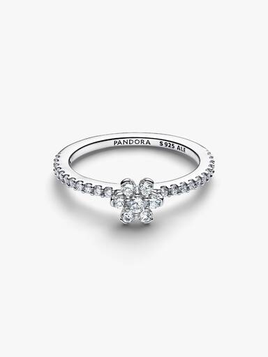 Ring med glittrande blomma