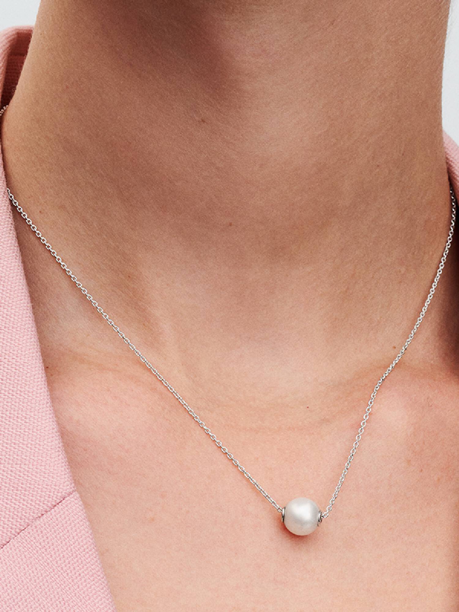 Collierhalsband med behandlad och odlad sötvattenspärla